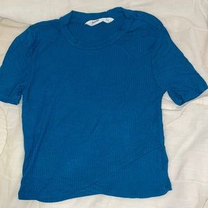 Cute crop top!
